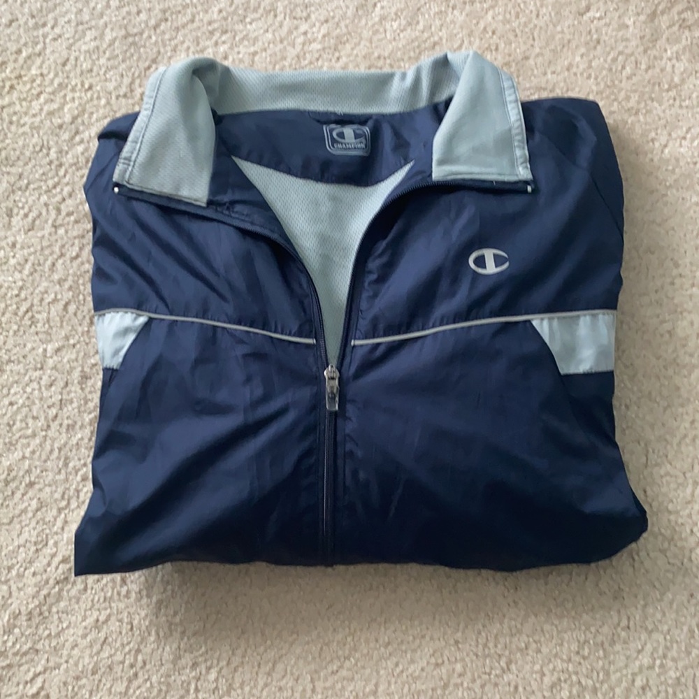 Men’s Champion Windbreaker - Picture 4 of 8